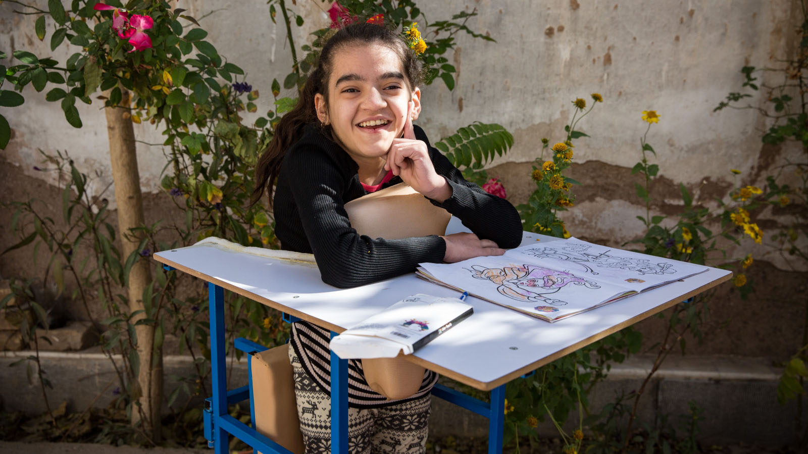 Safa, 14 ans, habite Herat avec ses parents, ses deux sœurs, et ses trois frères. 