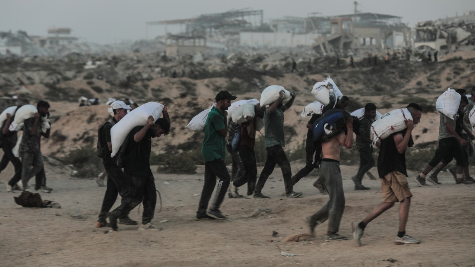 Gaza : Israël menace d'interdire les principales organisations humanitaires alors que la famine s'aggrave