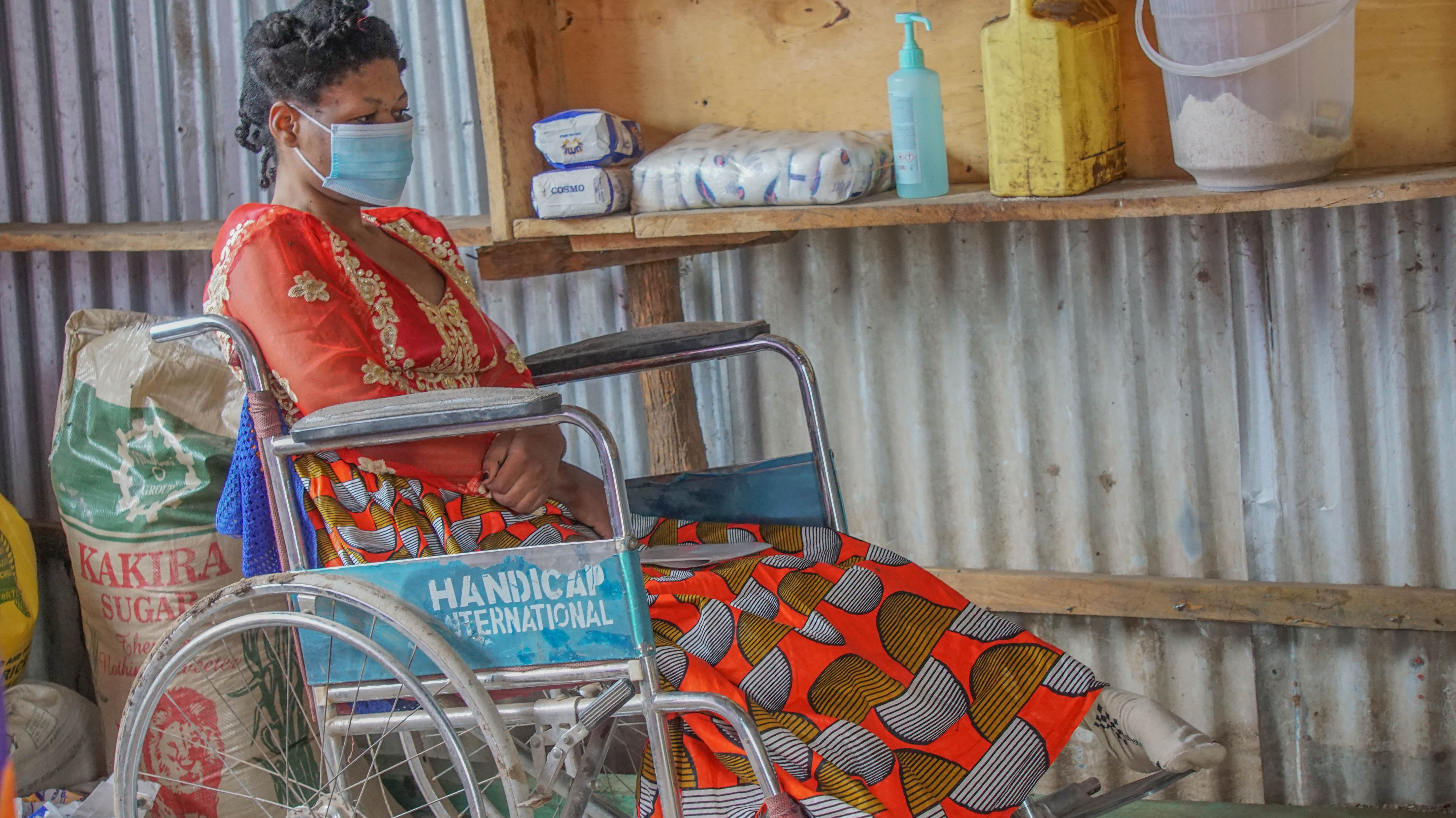 Lulachi Imani, 29 ans, vit avec sa mère et ses cinq frères et sœurs dans le camp de réfugiés de Kakuma, dans le nord du Kenya. 