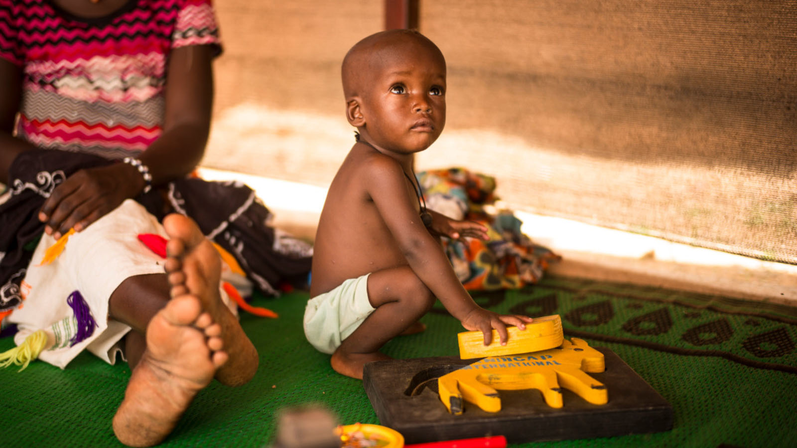  Atelier de stimulation affective avec les mères et les enfants.