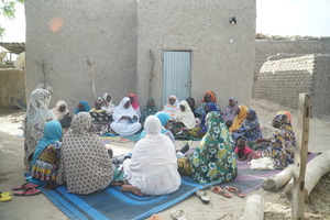 Meeting of a village savings and loan association in Léré © MAEFILMS / HI