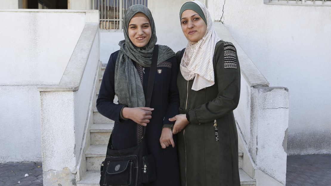 Heba et sa fille, Shahed ©Oriane van den Broeck / HI
