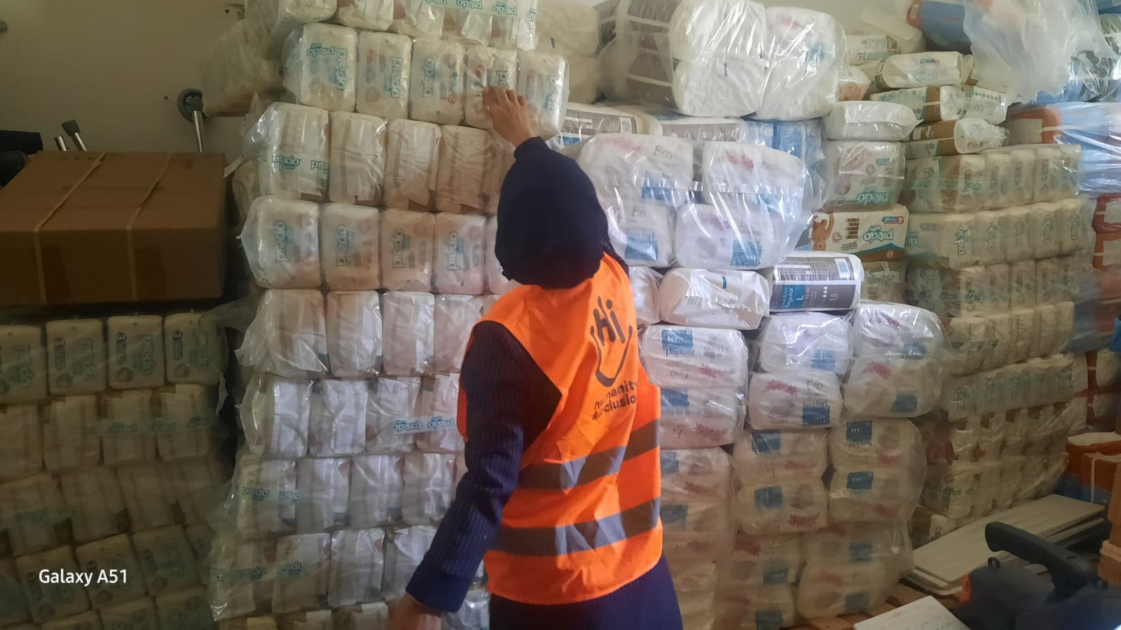 One of our volunteers in an HI warehouse in Gaza Strip, October 2023 