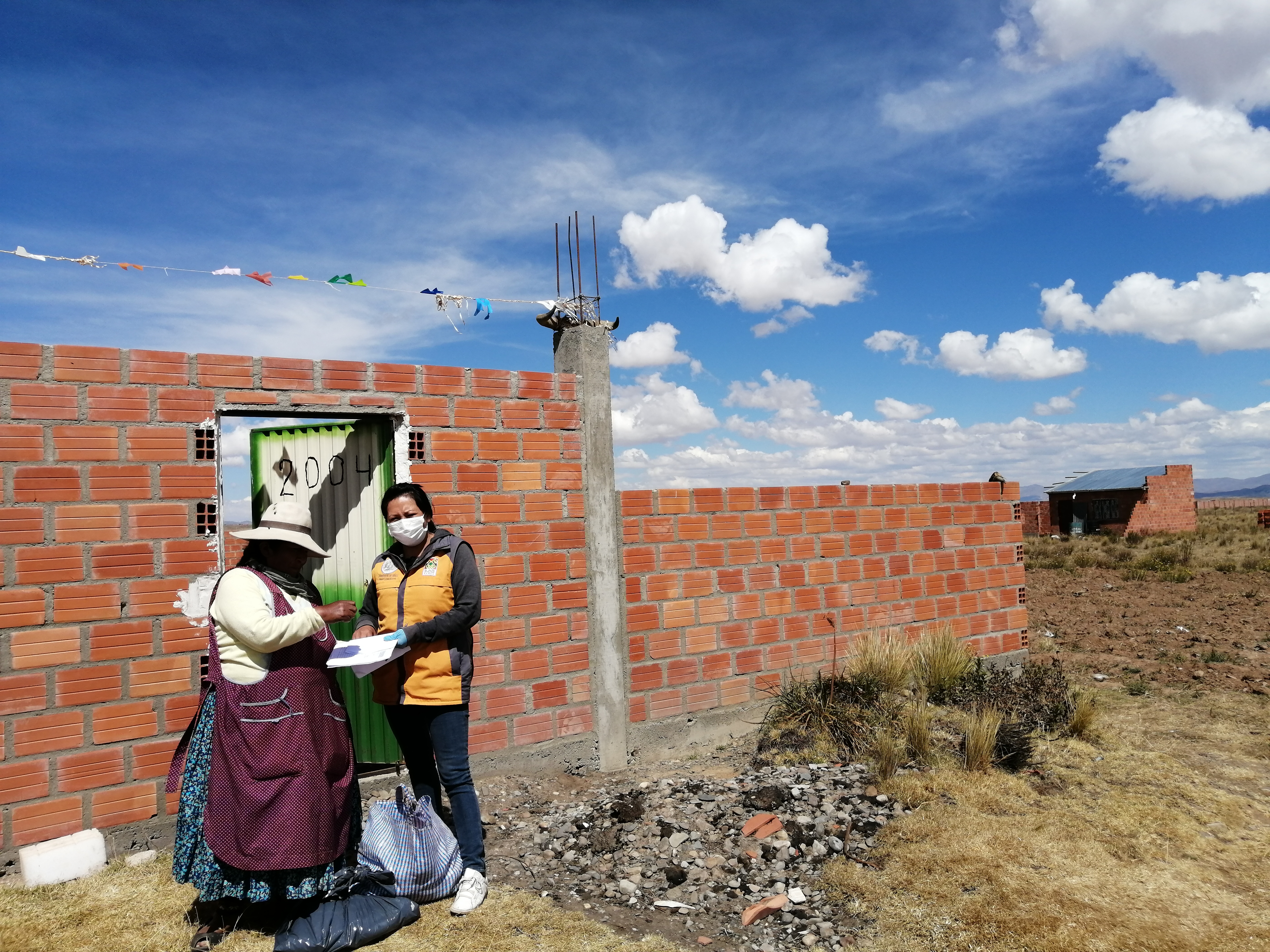 Distribution de nourriture en Bolivie par les équipes de HI pendant la crise du Covid-19