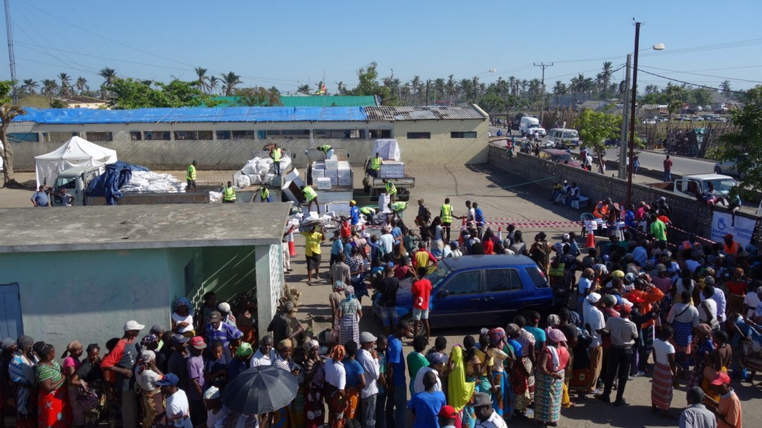 Distribution de 294 kits d’abris temporaire et de 294 kits de première nécessité aux habitants de Mananga, à Beira. 21.05.2019