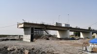 Le pont Al-Rashid est en cours de reconstruction après les opérations de déminage menées par HI. 