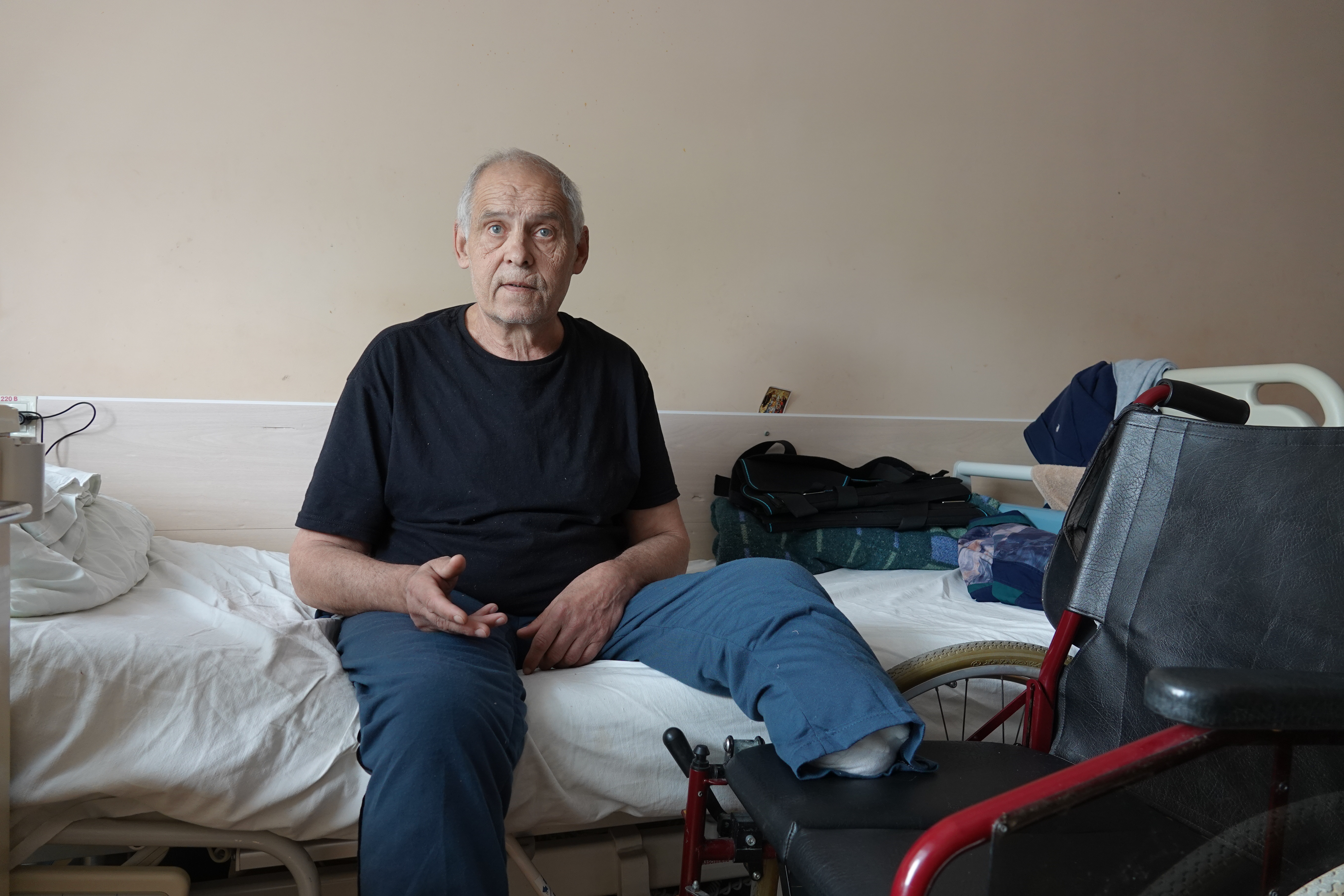 Vadim, caché dans une cave pour se protéger des bombardements : « Je suis en vie » ! 