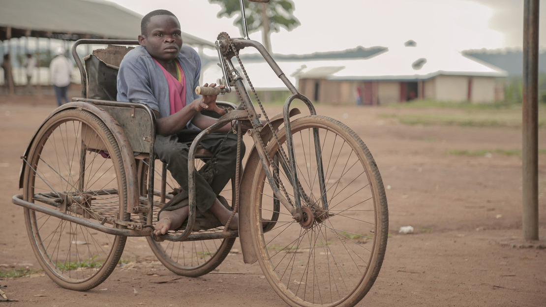 Abraham Artema vit dans le camp de réfugiés de Kyangwali. 