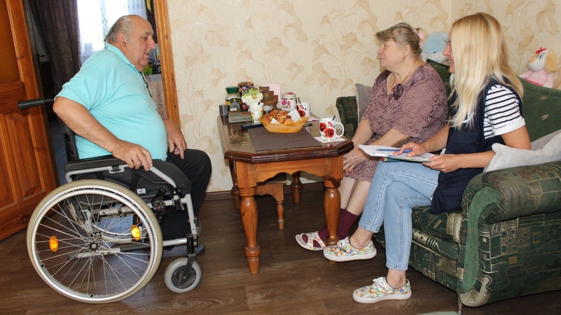 Piégé par la guerre : la vie de Mykhailo après une blessure causée par une mine