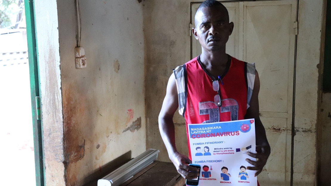 Formation des équipes locales de secours de HI pour la campagne de sensibilisation sur la prévention de la Covid-19 auprès de leurs populations cibles. 